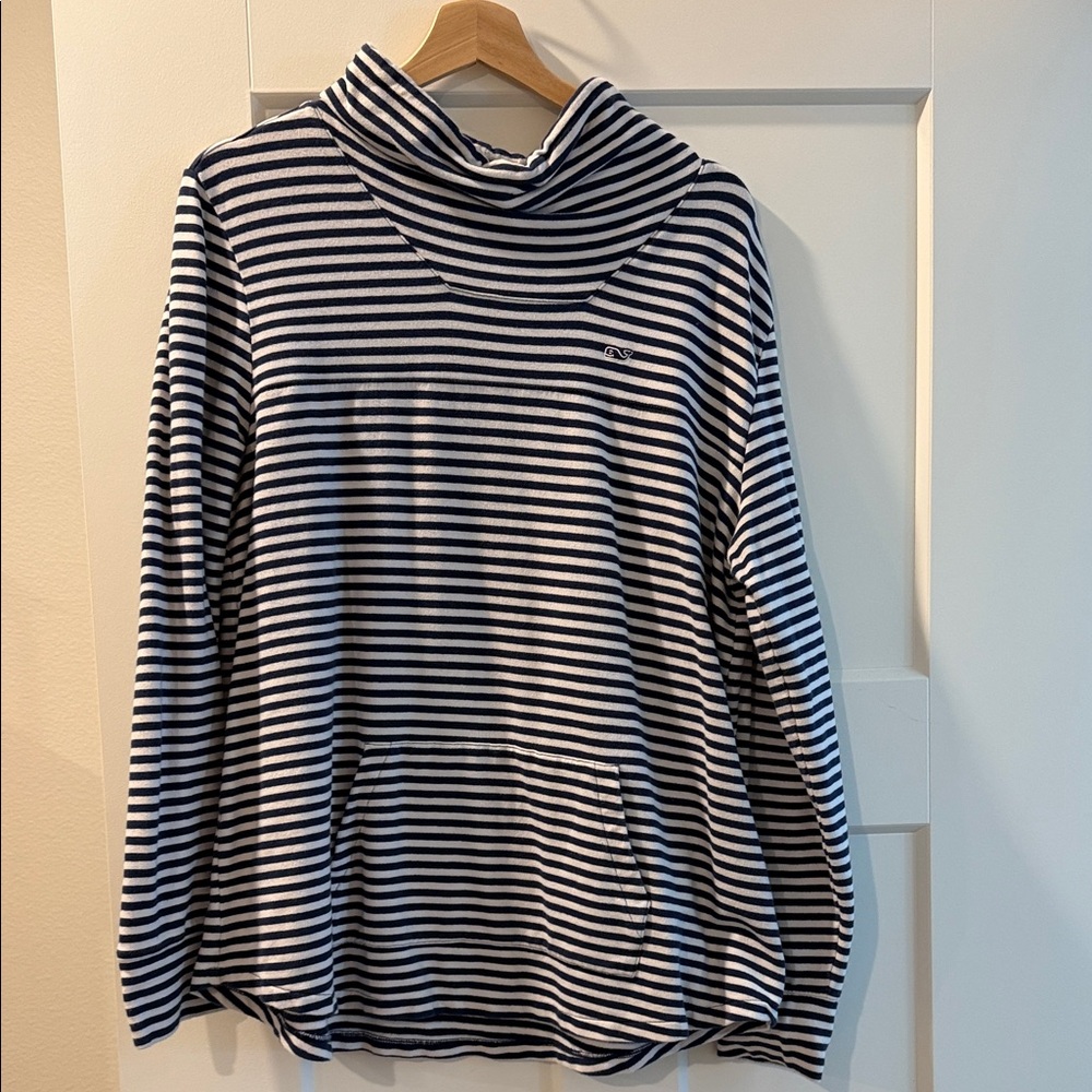 Vineyard Vines Navy and White Striped Sweatshirt